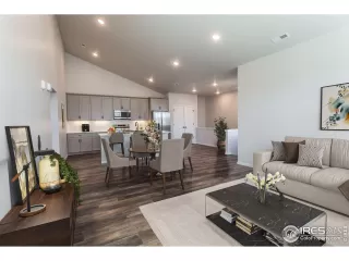 Photo #3: 979069 Listing