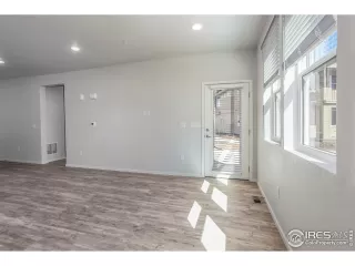 Photo #3: 979074 Listing