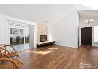 Photo #3: 979111 Listing