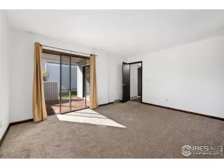 Photo #6: 979111 Listing