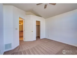 Photo #3: 979136 Listing