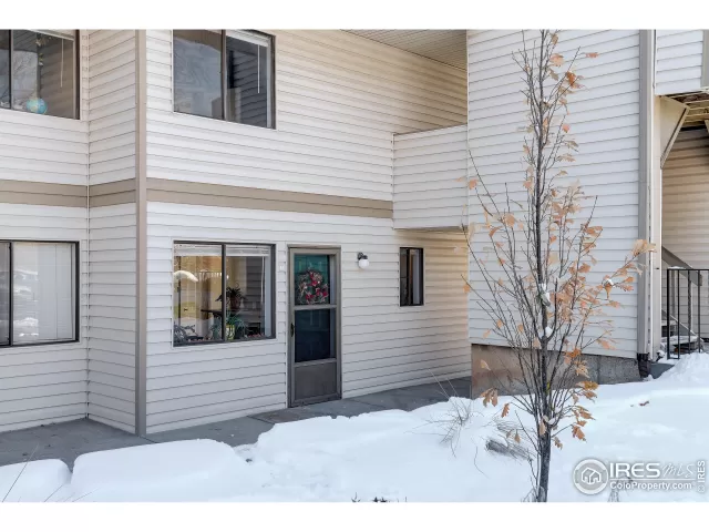 MLS: 979196 Condo For Sale