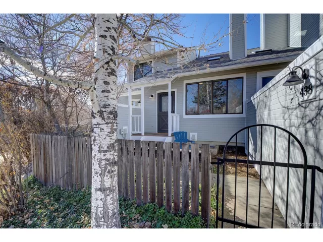 MLS: 9792572 Condo For Sale