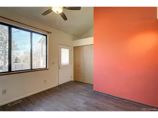 Photo #6: 9792572 Listing