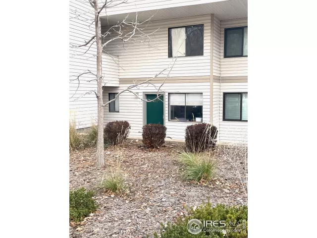 MLS: 979266 Condo For Sale