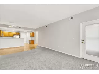 Photo #4: 979320 Listing