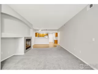 Photo #5: 979320 Listing