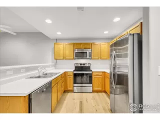 Photo #6: 979320 Listing