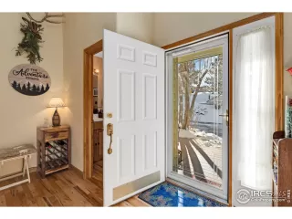 Photo #6: 979327 Listing 