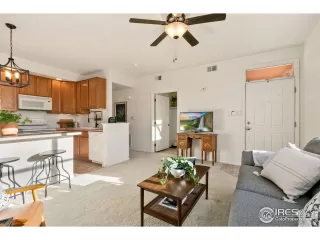 Photo #3: 979370 Listing