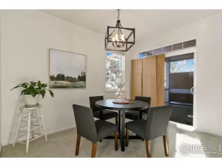 Photo #5: 979370 Listing