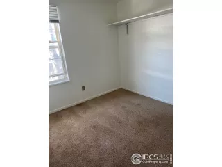 Photo #5: 979383 Listing