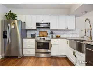 Photo #2: 979396 Listing