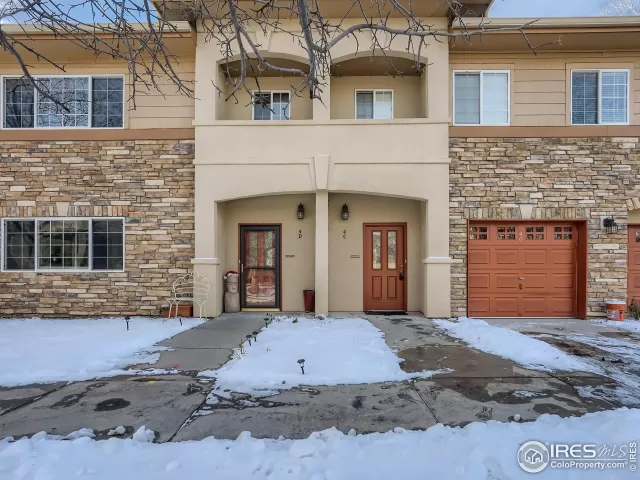 MLS: 979404 Condo For Sale