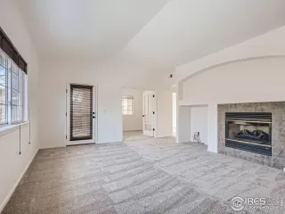 Photo #4: 979404 Listing