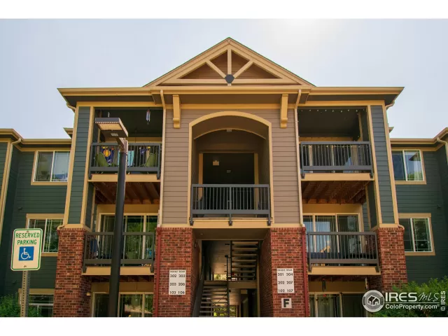 MLS: 979450 Condo For Sale