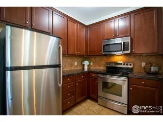 Photo #4: 979450 Listing