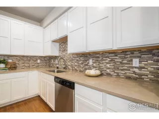 Photo #3: 979455 Listing