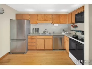 Photo #6: 979508 Listing