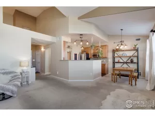 Photo #4: 979606 Listing 