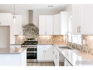 Photo #3: 979609 Listing 