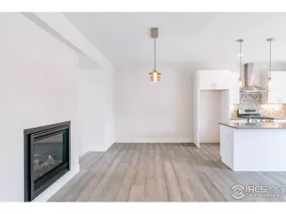 Photo #6: 979609 Listing 