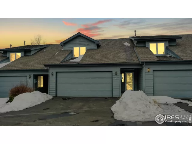 MLS: 979610 Condo For Sale