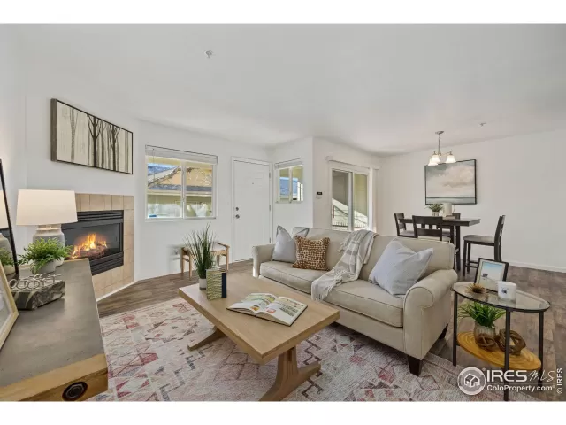 MLS: 979630 Condo For Sale