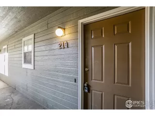 Photo #2: 979661 Listing