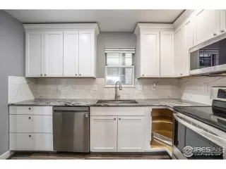 Photo #3: 979661 Listing