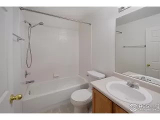 Photo #1: 979781 Listing