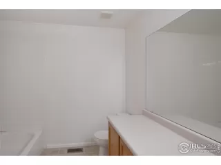 Photo #3: 979781 Listing