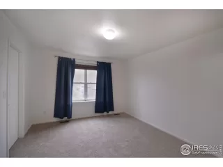 Photo #6: 979781 Listing