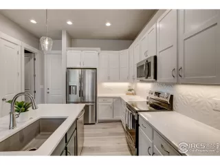 Photo #2: 979791 Listing