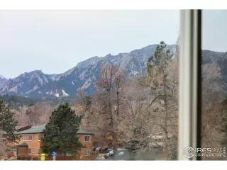 Photo #4: 979798 Listing