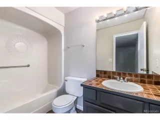 Photo #5: 9798919 Listing