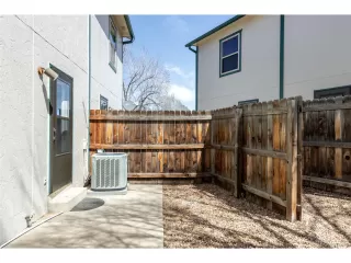 Photo #6: 9798919 Listing