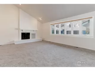 Photo #3: 980021 Listing