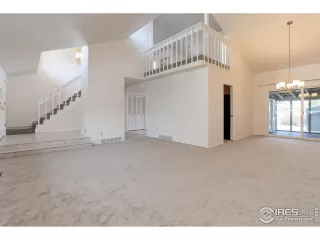 Photo #4: 980021 Listing