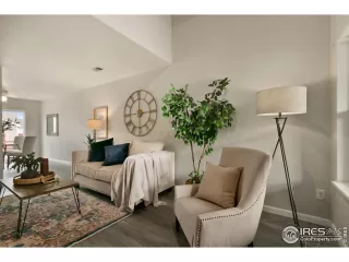 Photo #2: 980029 Listing