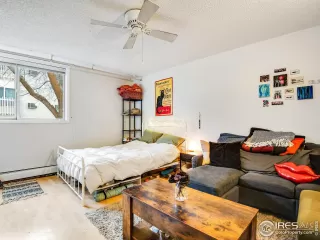 Photo #5: 980038 Listing 