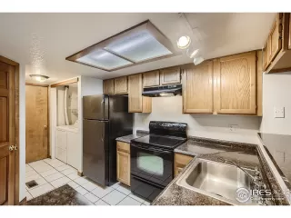 Photo #6: 980075 Listing