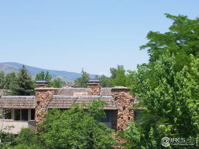 MLS: 980120 Condo For Sale