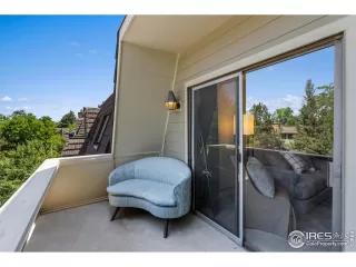 Photo #4: 980120 Listing 