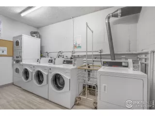 Photo #5: 980120 Listing 