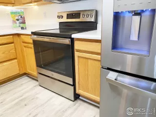 Photo #3: 980141 Listing