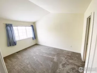 Photo #6: 980141 Listing