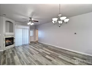 Photo #6: 980161 Listing