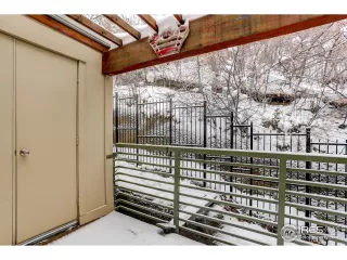 Photo #5: 980234 Listing