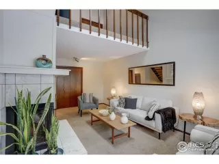 Photo #4: 980265 Listing